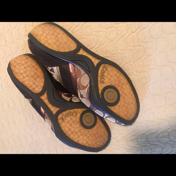 Authentic Coach tennis shoes - Picture 3 of 4